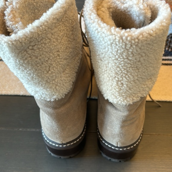 Stuart Weitzman Shearling & Beige Suede Winter Boots with Lug Sole, 10M - Picture 5 of 8